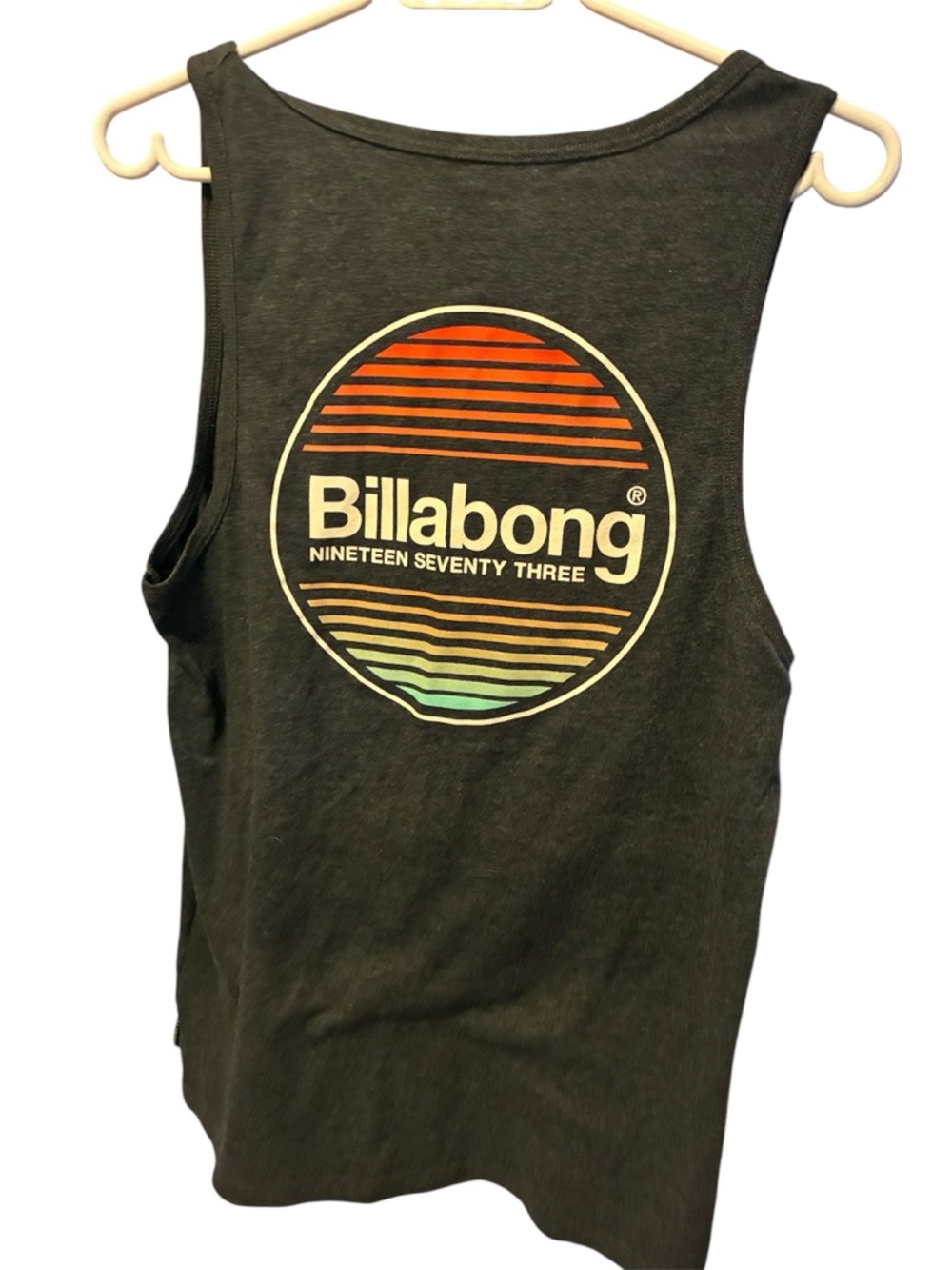 Billabong Premium Tank Mens Medium but unisex design graphic on back